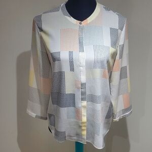 DKNYC Women's Button Down Graphic Printed Blouse Medium White Black Orange Indie